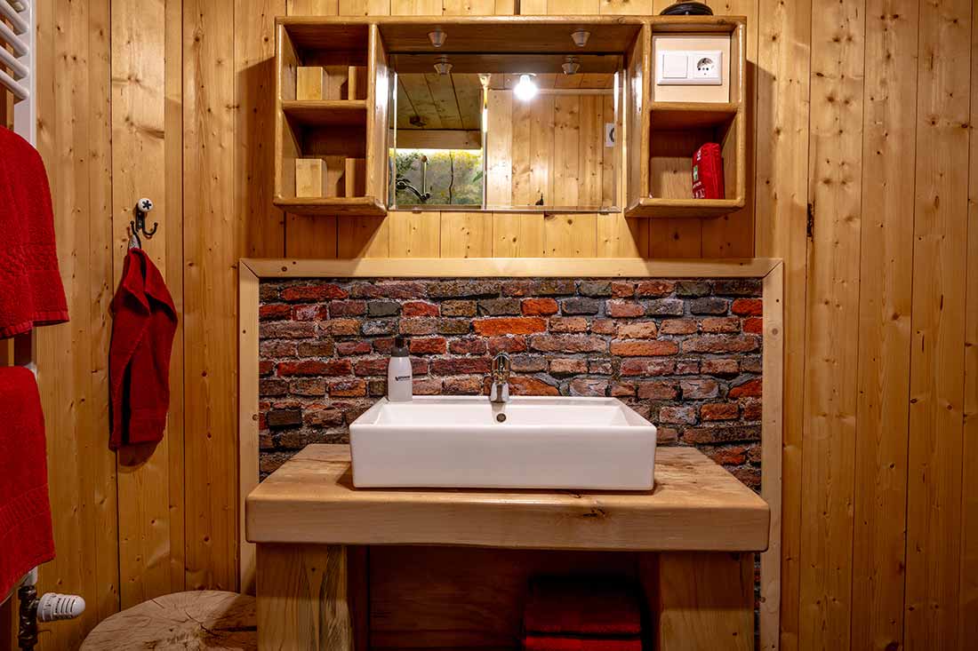 Ferienwohnung Wilde Orchidee - Umweltbewusste Ferien für Familien und Kinder auf dem Farnbauernhof in Schönwald im Schwarzwald