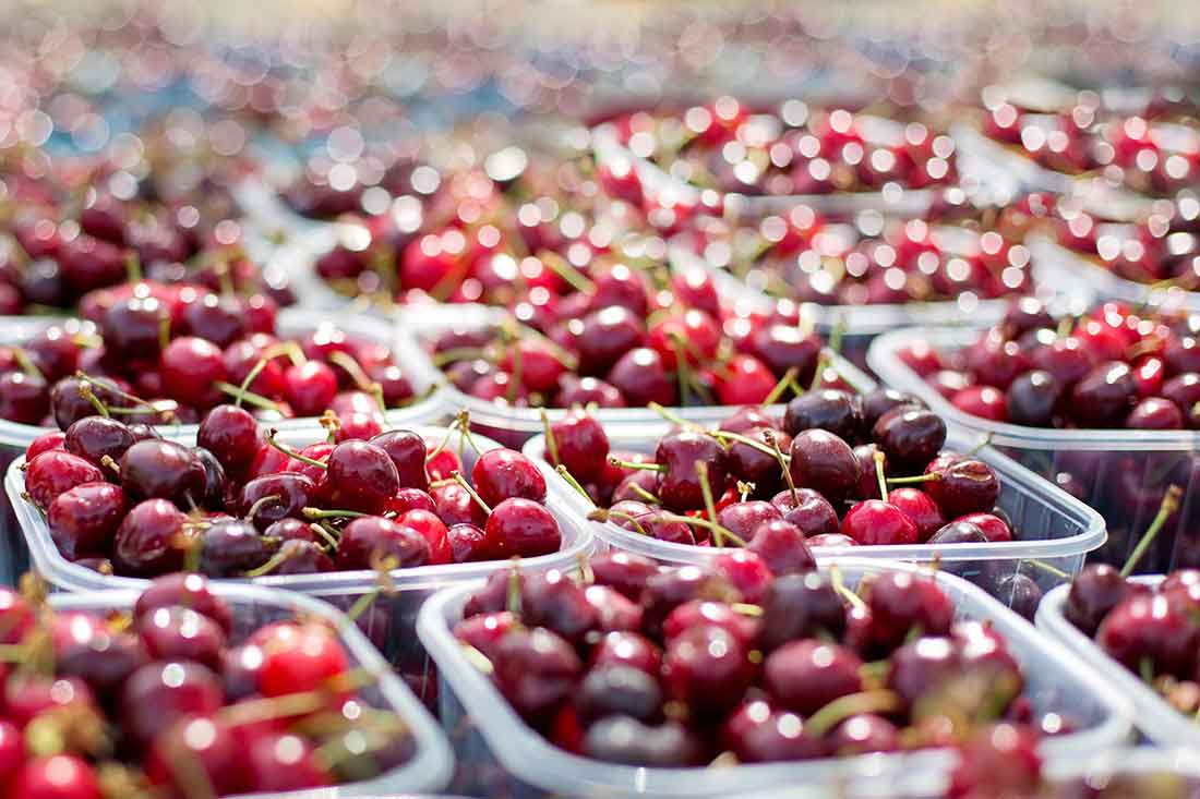 Auf den Bauernmärkten finden Sie die leckersten heimischen Obstsorten in ihrer ganzen Vielfalt.